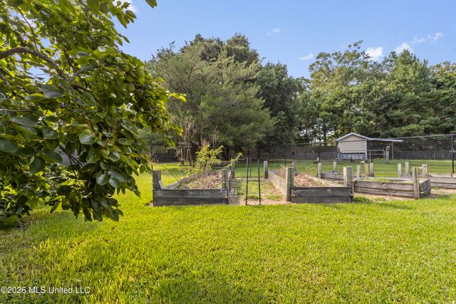 153 Pittman Road, Ocean Springs, MS 39564