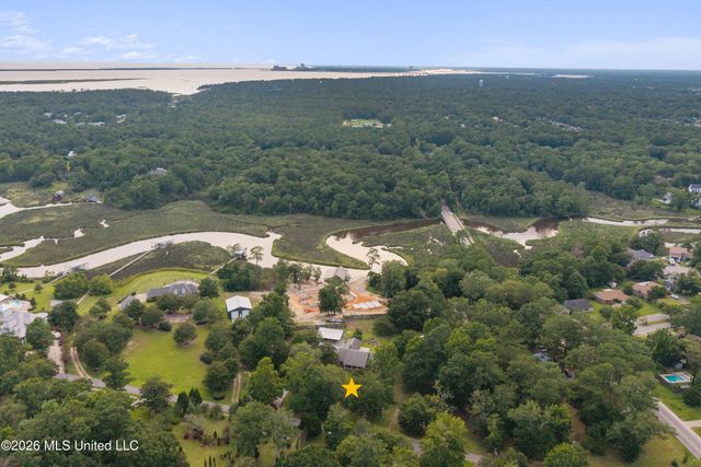 153 Pittman Road, Ocean Springs, MS 39564