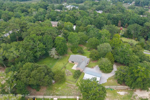 153 Pittman Road, Ocean Springs, MS 39564