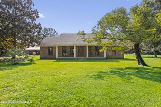 153 Pittman Road, Ocean Springs, MS 39564