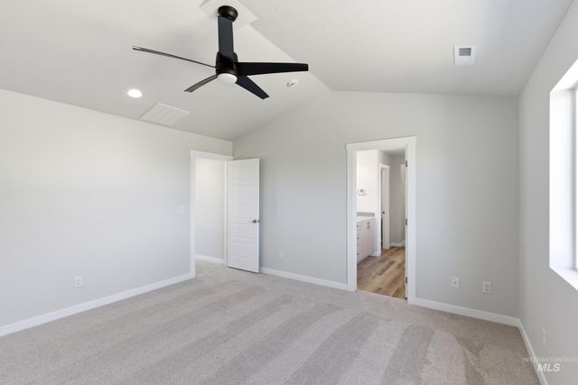 901 E Crab Springs St, Nampa, ID 83686