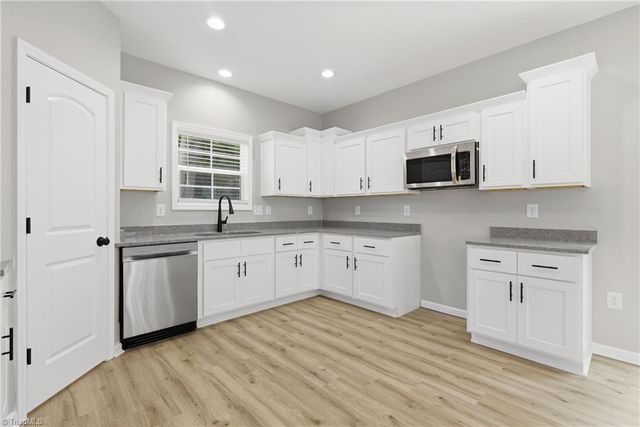 2408 Phillips Avenue, Greensboro, NC 27405