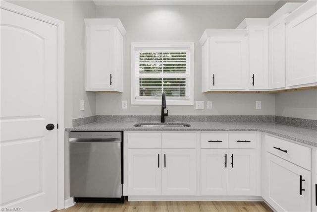 2408 Phillips Avenue, Greensboro, NC 27405