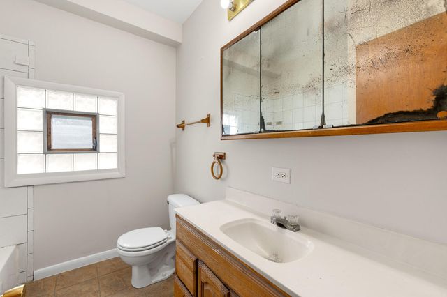 13 W 37th Street, Steger, IL 60475