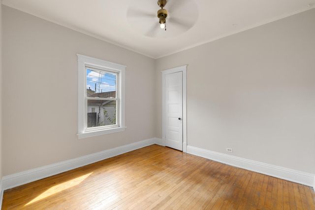 13 W 37th Street, Steger, IL 60475