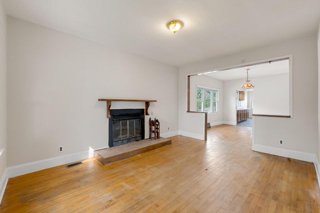 13 W 37th Street, Steger, IL 60475