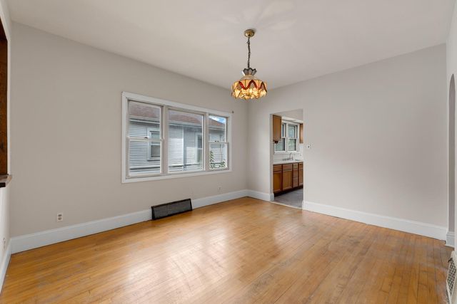 13 W 37th Street, Steger, IL 60475