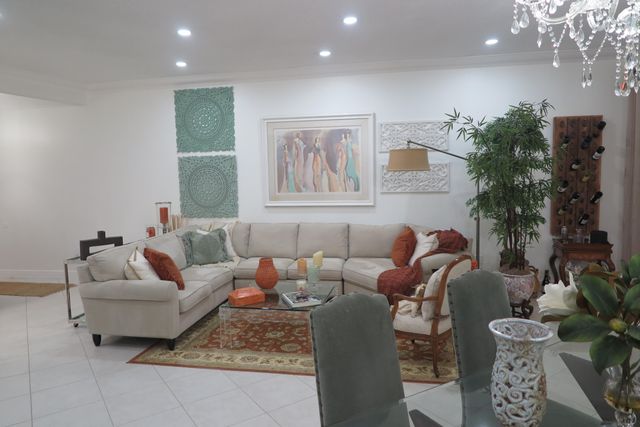 7460 La Paz Boulevard 205, Boca Raton, FL 33433