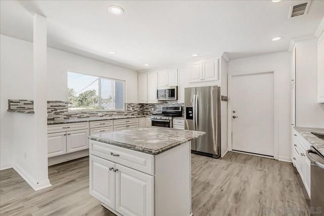 2679 Ferdinand Road, El Cajon, CA 92020