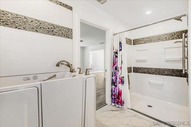 2679 Ferdinand Road, El Cajon, CA 92020