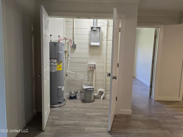 903 W Main, Senatobia, MS 38668