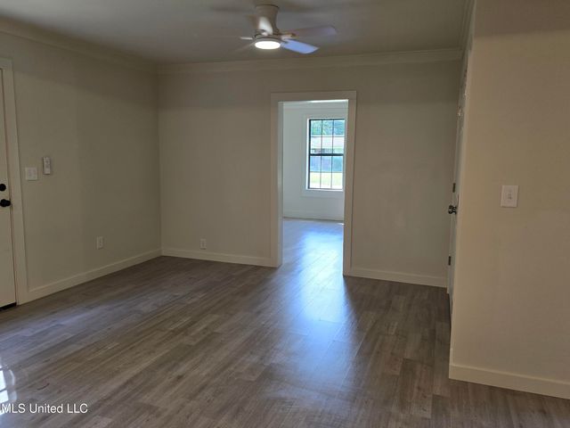 903 W Main, Senatobia, MS 38668