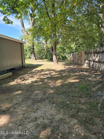903 W Main, Senatobia, MS 38668