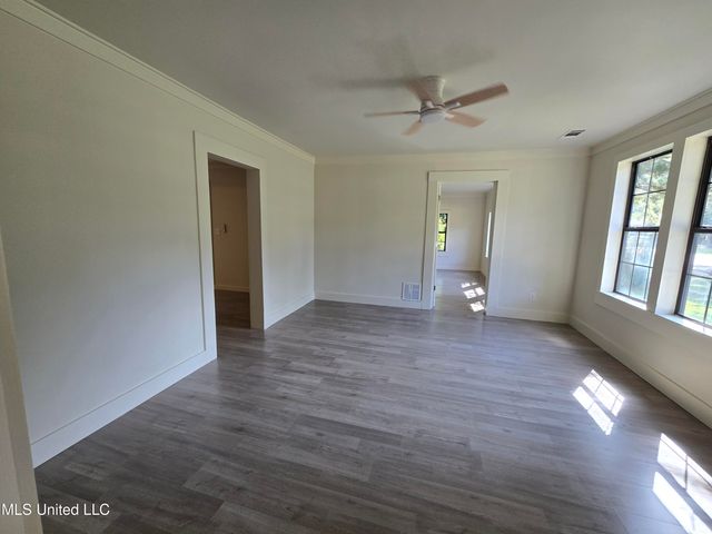 903 W Main, Senatobia, MS 38668