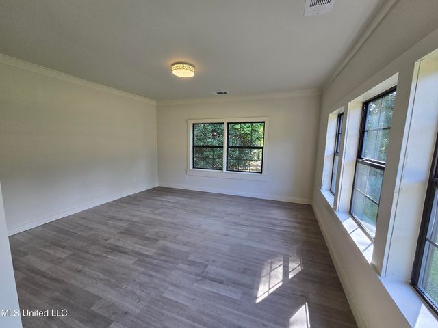 903 W Main, Senatobia, MS 38668