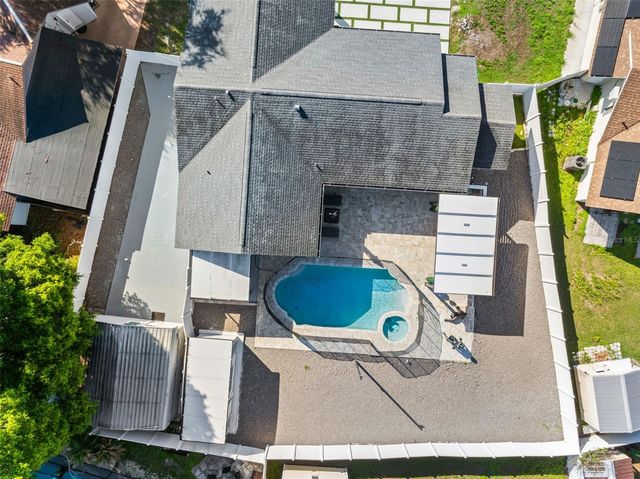 1803 LAKE CREST AVENUE, Brandon, FL 33510