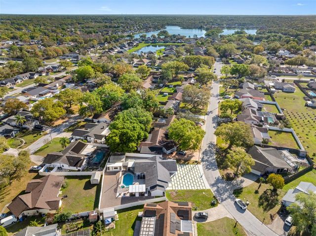 1803 LAKE CREST AVENUE, Brandon, FL 33510