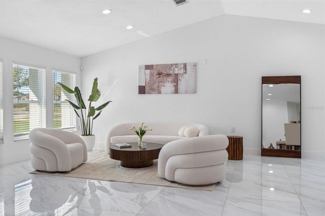 1803 LAKE CREST AVENUE, Brandon, FL 33510