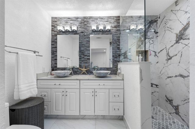 1803 LAKE CREST AVENUE, Brandon, FL 33510