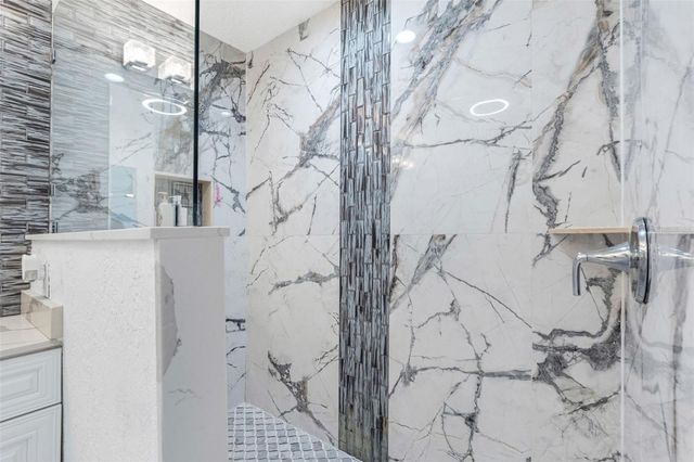 1803 LAKE CREST AVENUE, Brandon, FL 33510