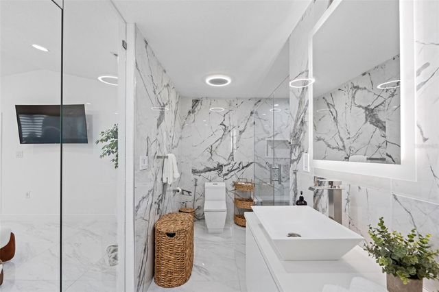 1803 LAKE CREST AVENUE, Brandon, FL 33510