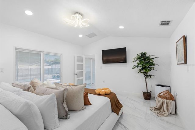 1803 LAKE CREST AVENUE, Brandon, FL 33510