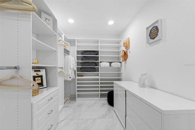 1803 LAKE CREST AVENUE, Brandon, FL 33510