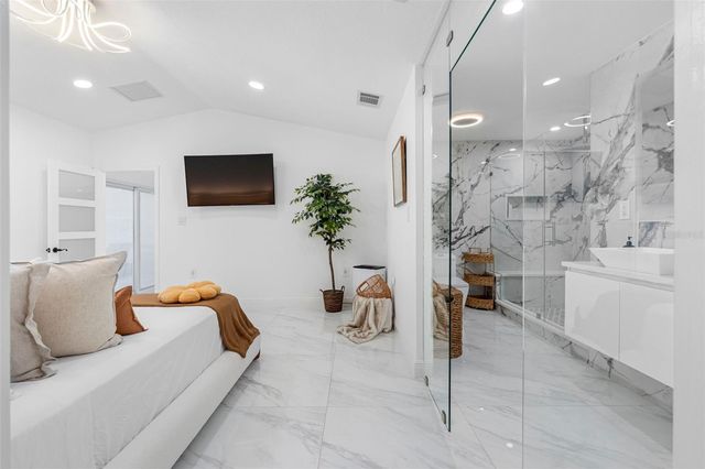 1803 LAKE CREST AVENUE, Brandon, FL 33510