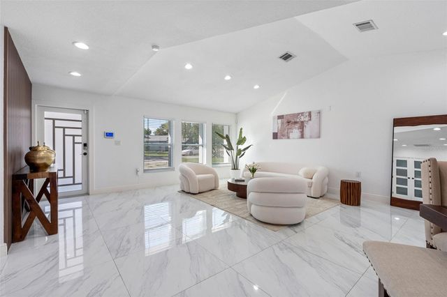 1803 LAKE CREST AVENUE, Brandon, FL 33510