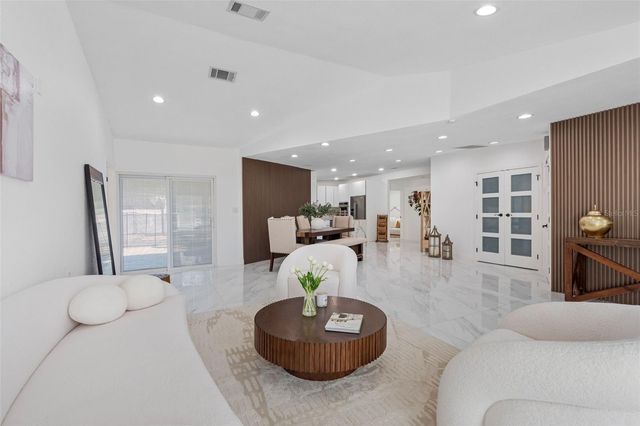 1803 LAKE CREST AVENUE, Brandon, FL 33510