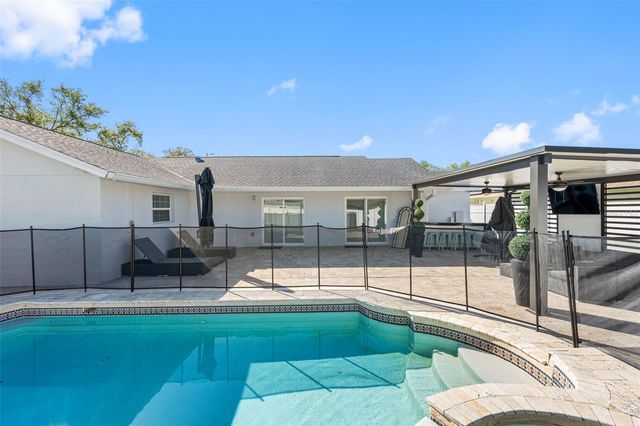 1803 LAKE CREST AVENUE, Brandon, FL 33510