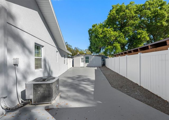 1803 LAKE CREST AVENUE, Brandon, FL 33510