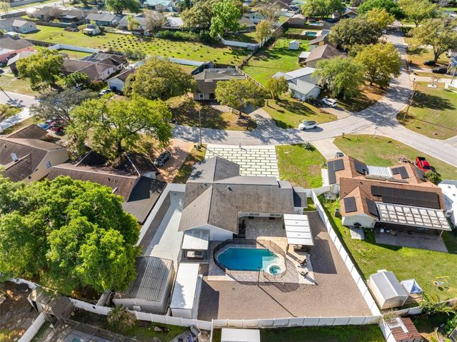 1803 LAKE CREST AVENUE, Brandon, FL 33510