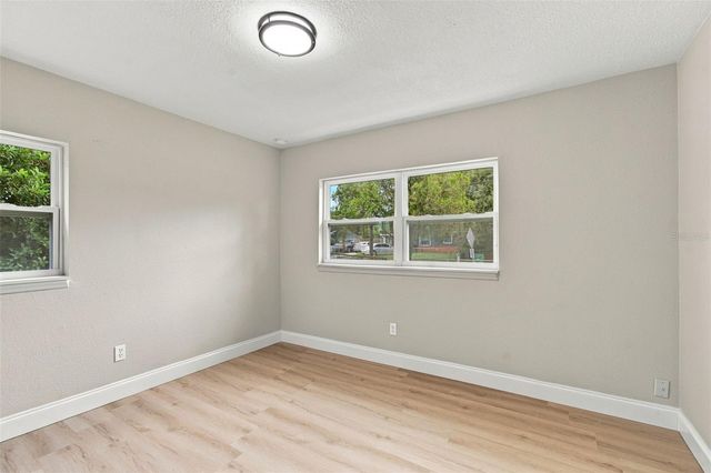 4216 N SANDALWOOD CIRCLE, Tampa, FL 33617