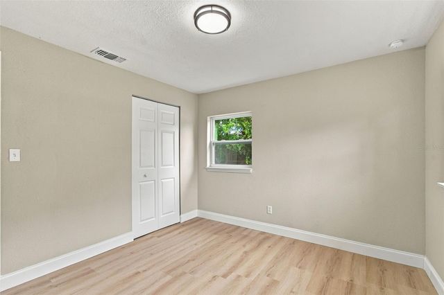 4216 N SANDALWOOD CIRCLE, Tampa, FL 33617