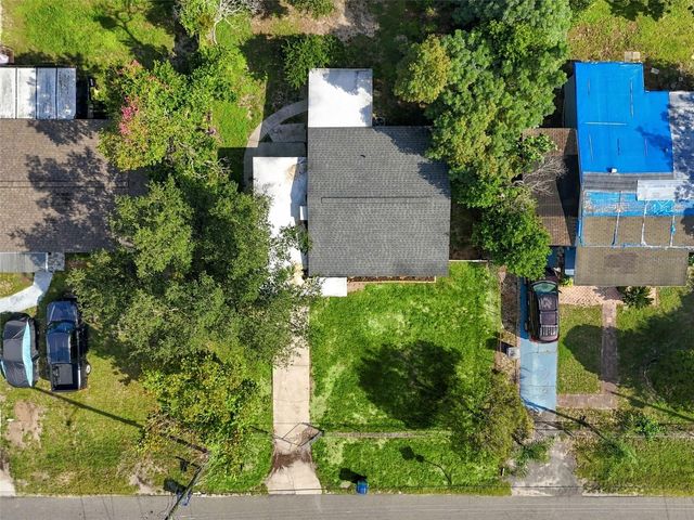 4216 N SANDALWOOD CIRCLE, Tampa, FL 33617