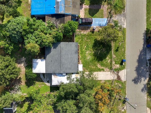 4216 N SANDALWOOD CIRCLE, Tampa, FL 33617