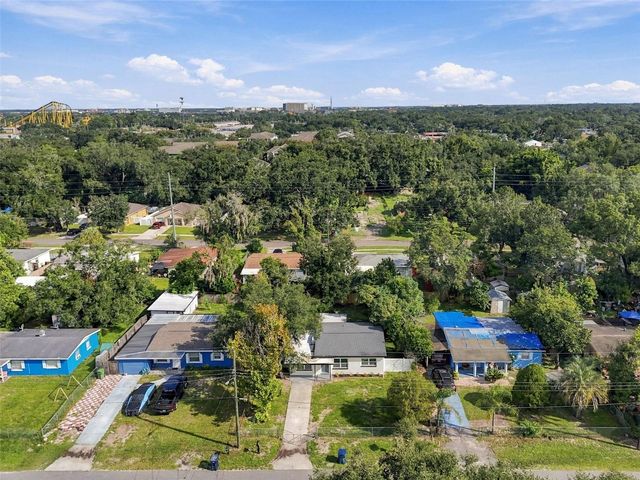 4216 N SANDALWOOD CIRCLE, Tampa, FL 33617