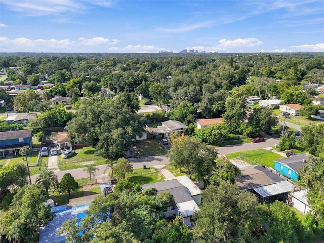 4216 N SANDALWOOD CIRCLE, Tampa, FL 33617