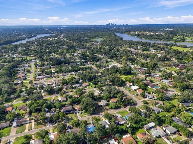 4216 N SANDALWOOD CIRCLE, Tampa, FL 33617