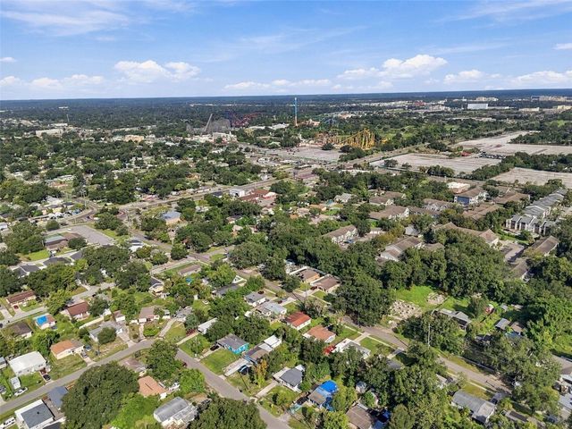 4216 N SANDALWOOD CIRCLE, Tampa, FL 33617