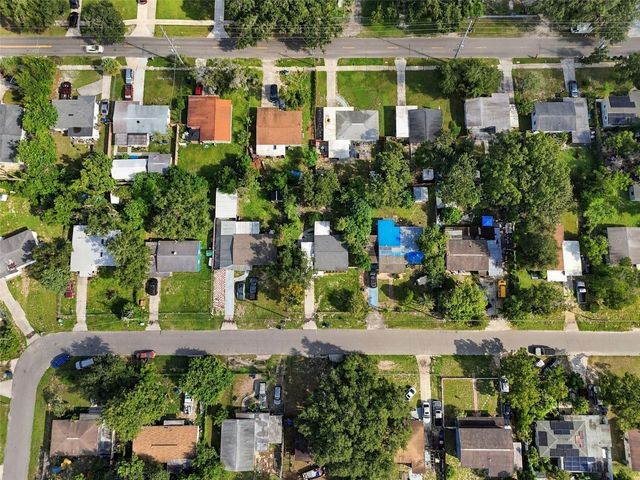 4216 N SANDALWOOD CIRCLE, Tampa, FL 33617