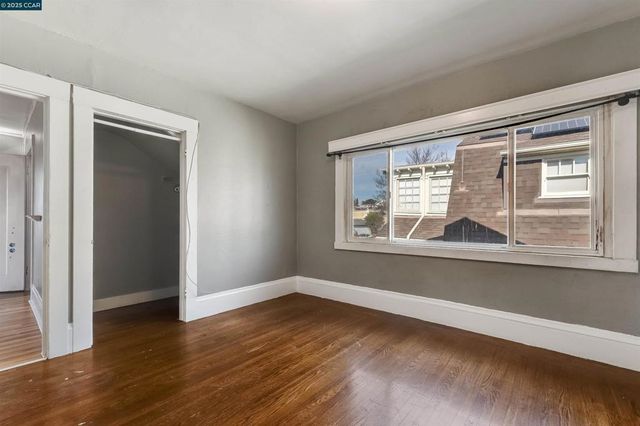 5315 Cole St, Oakland, CA 94601