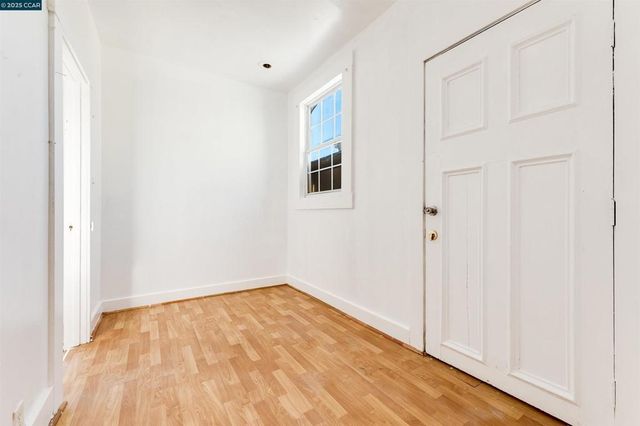 5315 Cole St, Oakland, CA 94601