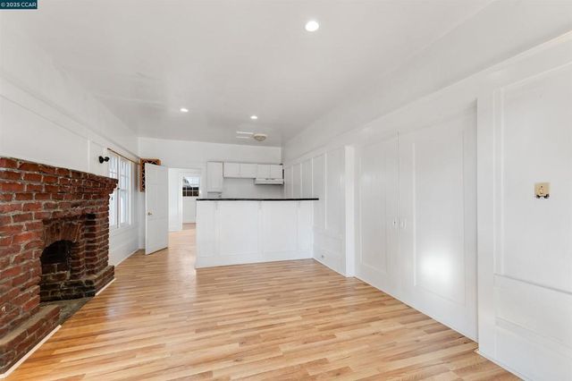 5315 Cole St, Oakland, CA 94601