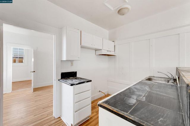 5315 Cole St, Oakland, CA 94601