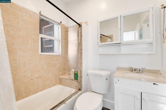 5315 Cole St, Oakland, CA 94601