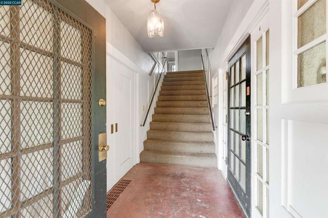 5315 Cole St, Oakland, CA 94601