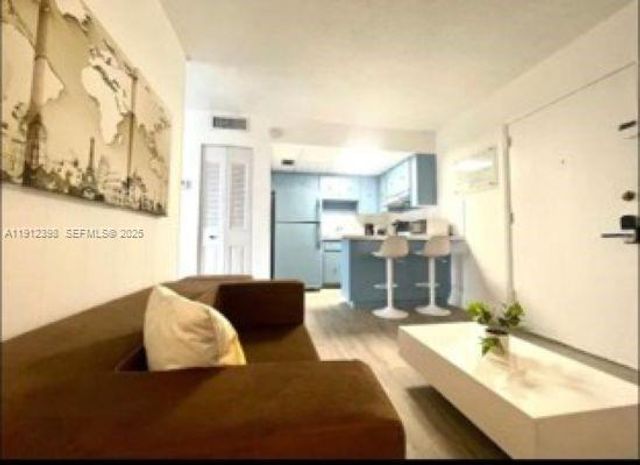4271 S Tamiami Canal Drive, Miami, FL 33126