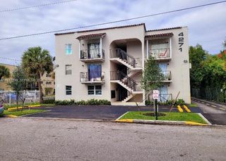 4271 S Tamiami Canal Drive, Miami, FL 33126